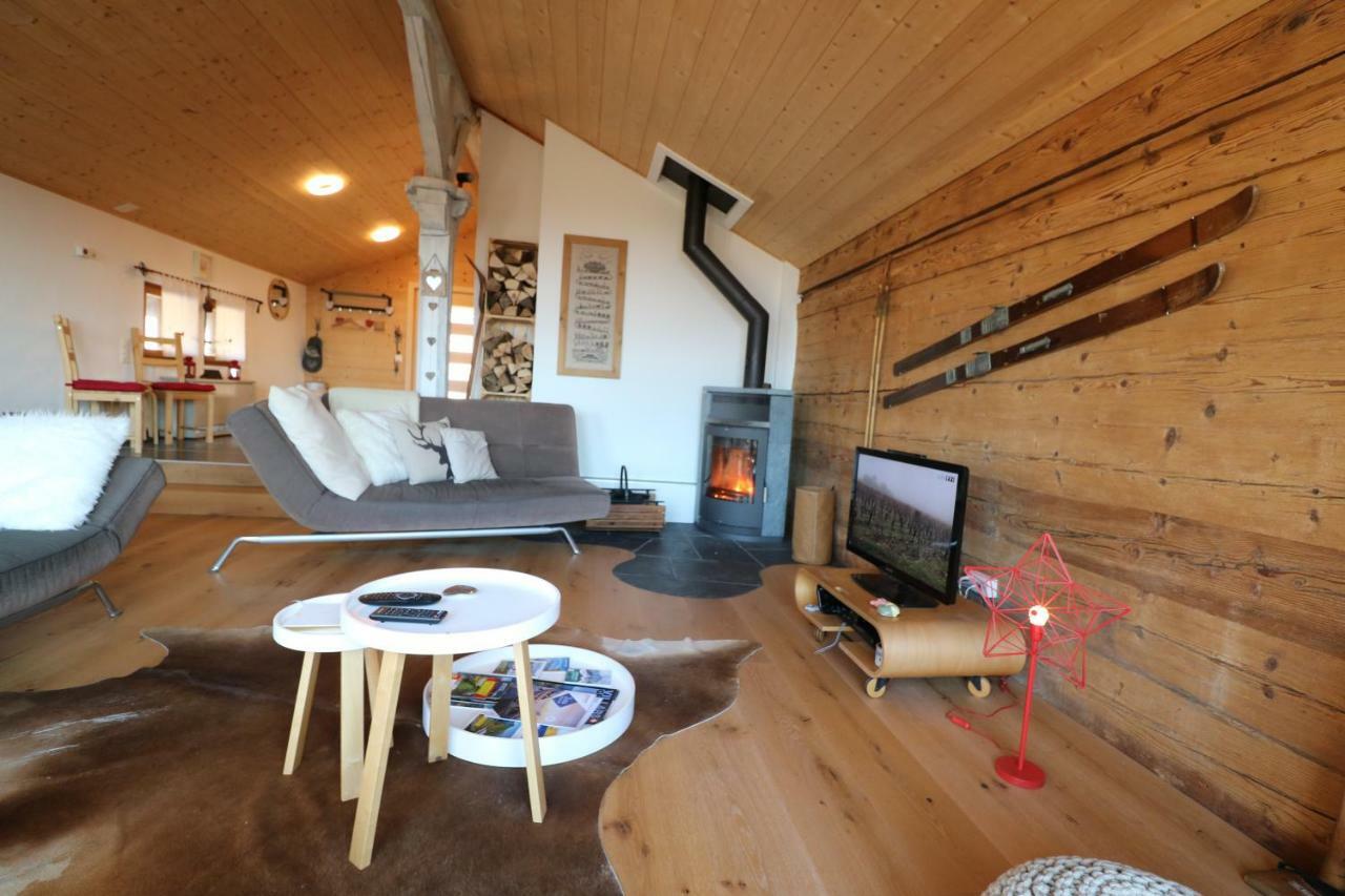 Chalet Rouge Coeur Bex Esterno foto