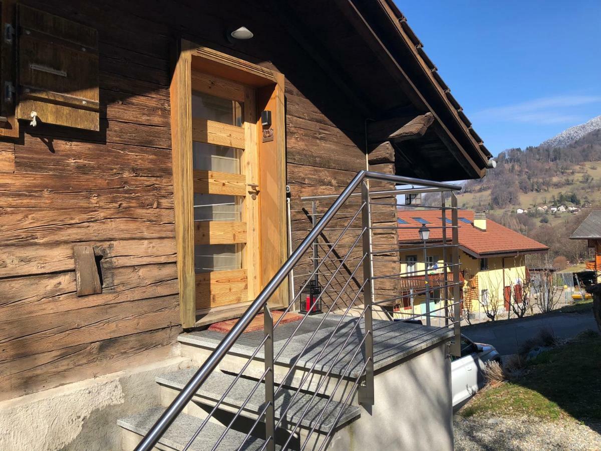 Chalet Rouge Coeur Bex Esterno foto