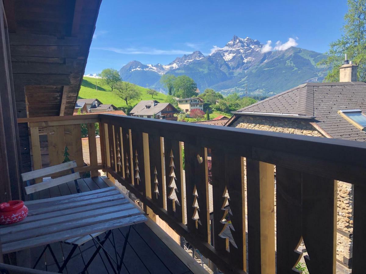 Chalet Rouge Coeur Bex Esterno foto
